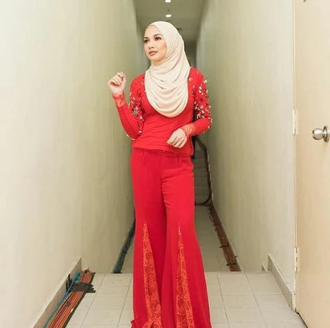 NEELOFA IN MELINDA LOOI READY-TO-WEAR