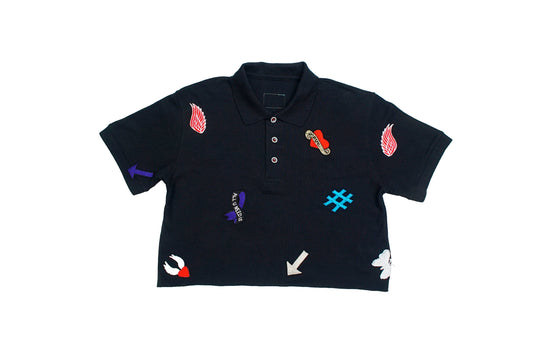 CROPPED POLO T WITH PATCHES - BLACK