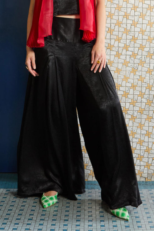 PLEATED PALAZZO PANTS - BLACK