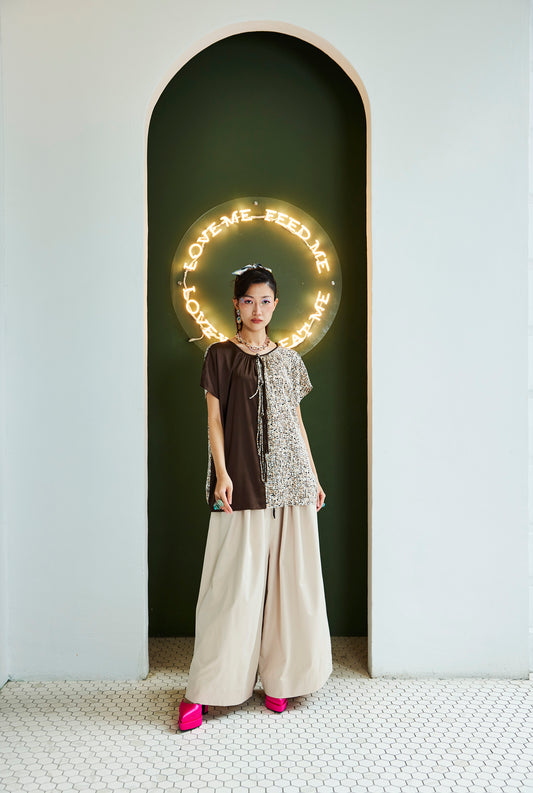 HALF PRINTED SATIN LOOSE TOP WITH FRONT KNOTS - DARK BROWN